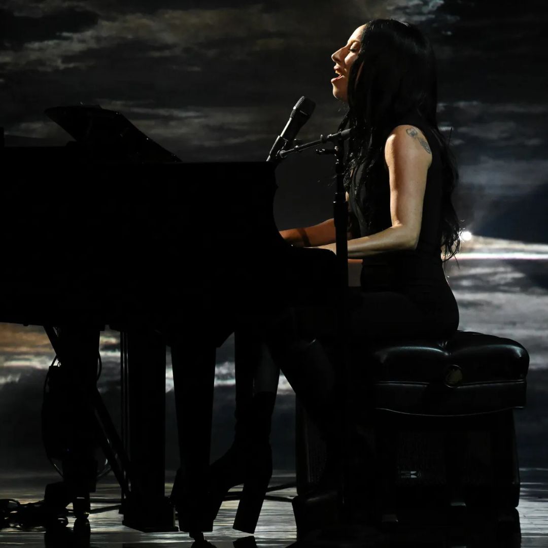 Lady Gaga Performs Live “Vanish Into You” on Colbert